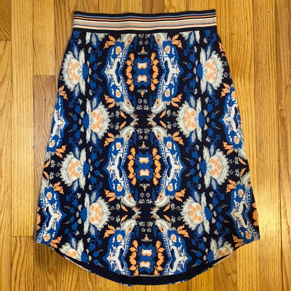 Moth sweater skirt (small)